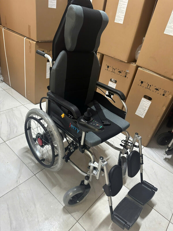 Xe lăn điện có lăn tay, ngả nằm Jerry 302X