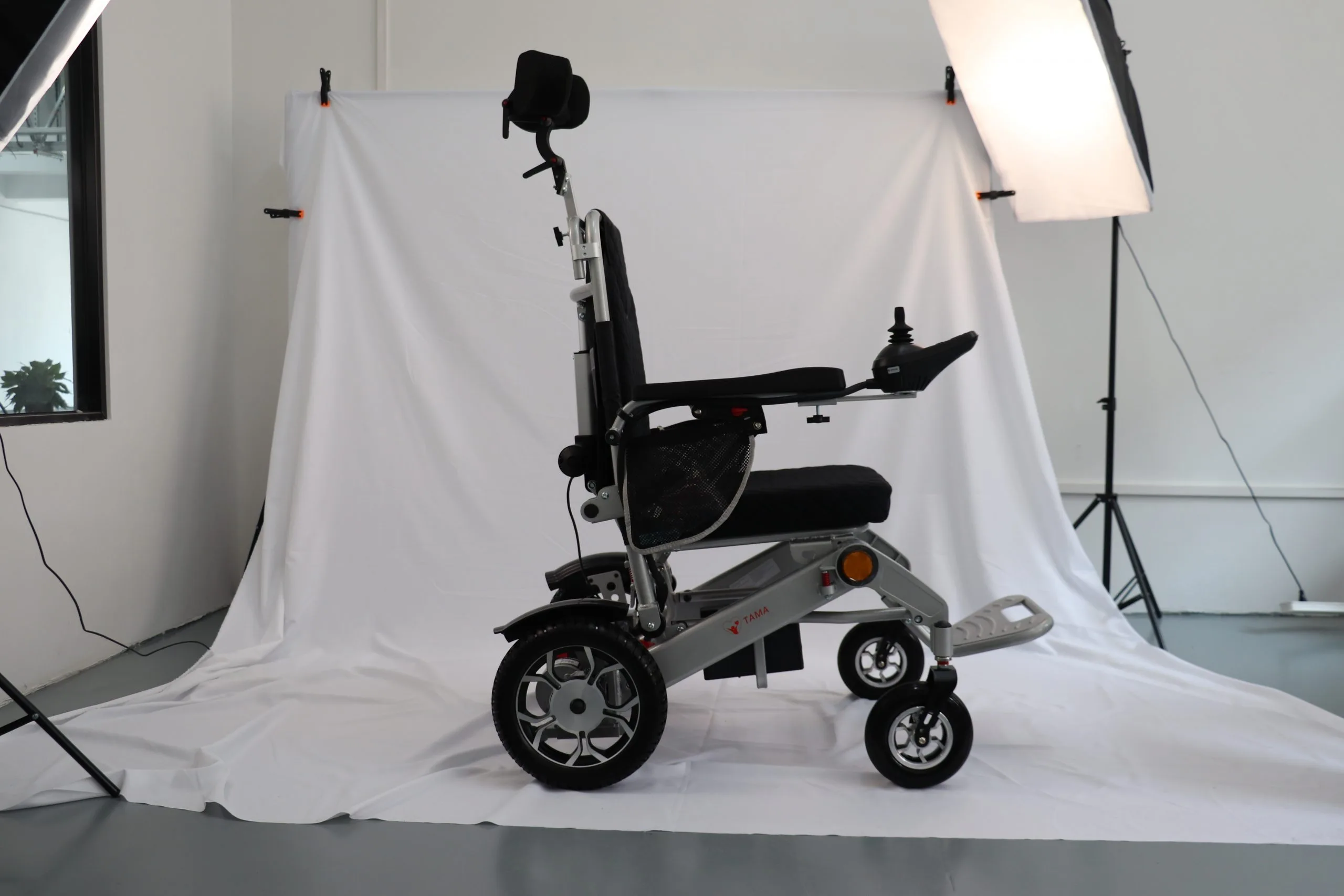 XE LĂN ĐIỆN NGẢ NẰM, ĐIỀU KHIỂN TỪ XA TAMA 6000DE XE LĂN ĐIỆN NGẢ NẰM, ĐIỀU KHIỂN TỪ XA TAMA 6000DE