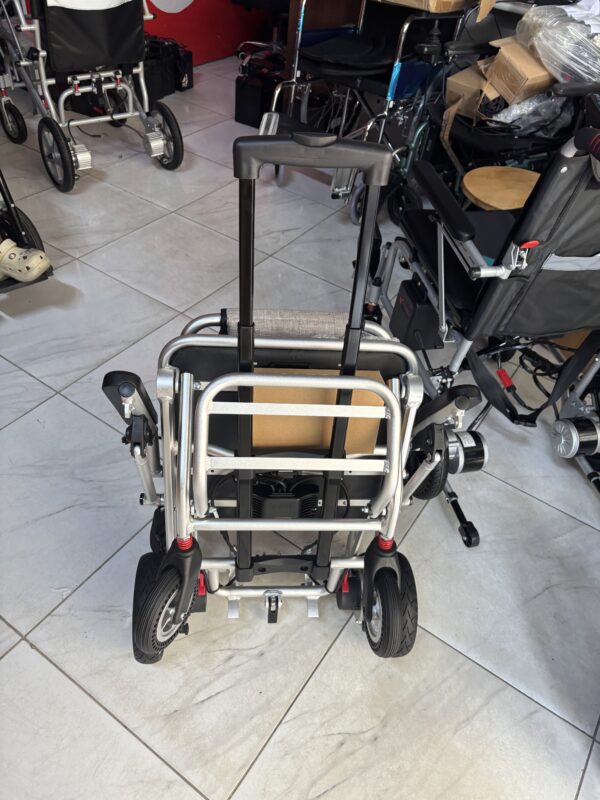 XE LĂN ĐIỆN CAO CẤP TAMA 6000F SIÊU GỌN MANG LÊN MÁY BAY