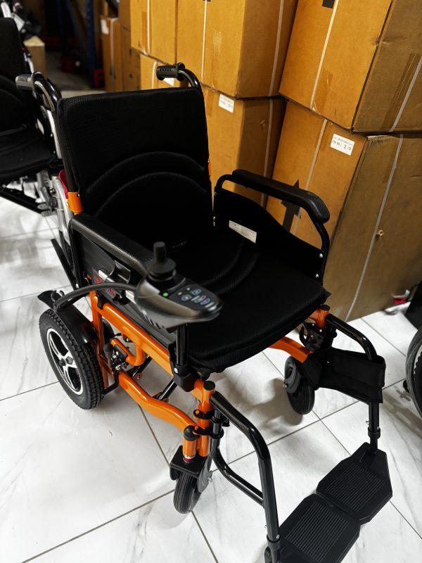 Xe lăn điện cao cấp Tama 12B khung màu cam