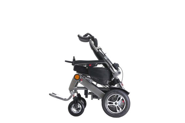 XE LĂN ĐIỆN TỰ ĐỘNG GẤP, MỞ,  NGẢ NẰM, ĐIỀU KHIỂN TỪ XA TAMA 6000DE - NEW