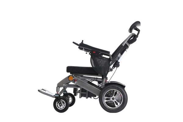 XE LĂN ĐIỆN TỰ ĐỘNG GẤP, MỞ,  NGẢ NẰM, ĐIỀU KHIỂN TỪ XA TAMA 6000DE - NEW