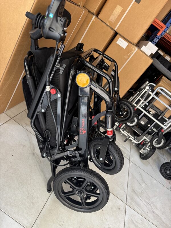 XE LĂN ĐIỆN CAO CẤP TAMA 6000 ĐỠ CAO ĐẦU, GẤP GỌN