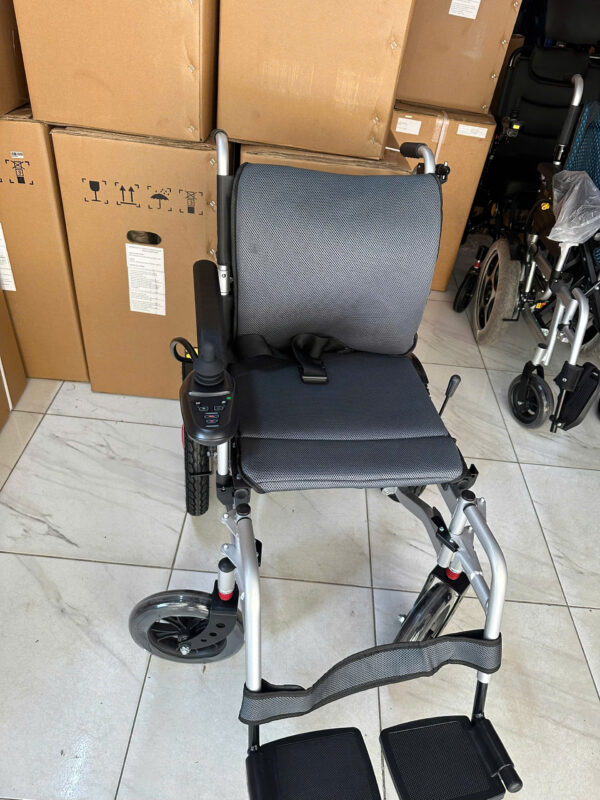 Xe lăn điện Jerry 1801X
